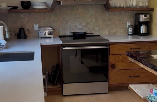 Colfax House | Un-Plug in a Peaceful Woodland Setting