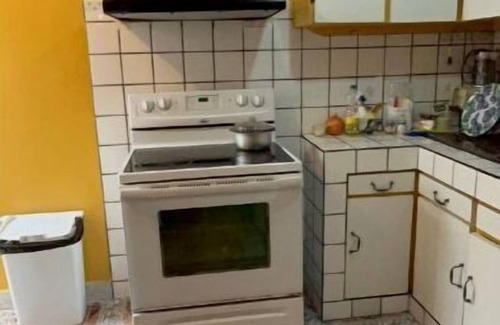 Hatillo House | Una Casa de 3 cuartos y 2 baños centralmente ubicado a San Jose.