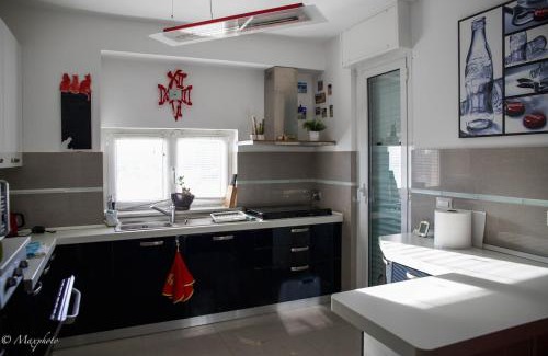 Voltri Apartment | Una finestra sul mare