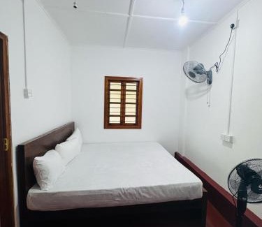 Kuchchaveli House | Una Star Guest House