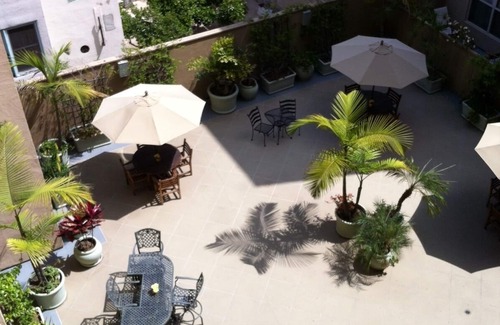Pacific Terrace Condo | Unbeatable Location Downtown and Great Condo! You won't be disappointed!