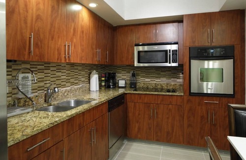 Seybold Condo | Unbeatable Ocean & Canal Views from Your Comfortable Beach Retreat