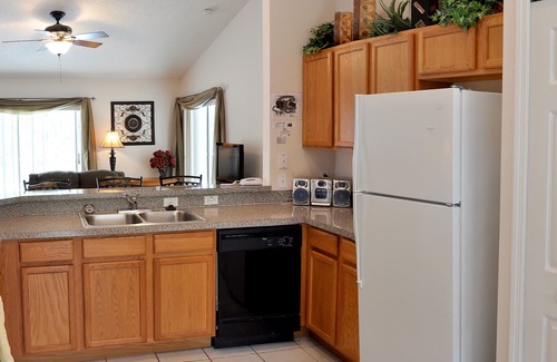 Thousand Oaks Villa | Unbeatable pool privacy ❤️ in a hidden tropical oasis close to Disney!