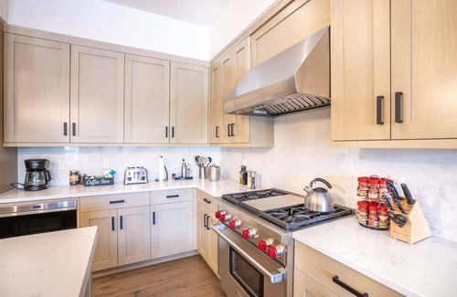 Big Sky Condo | Unbeatable Ski-In/Ski-Out 2 Bedroom Condo