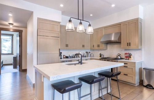 Big Sky Condo | Unbeatable Ski-In/Ski-Out 2 Bedroom Condo