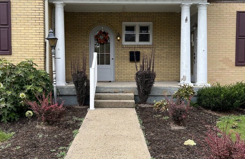 Leadsville Apartment | Unbelievable penthouse-style apartment in the heart of Elkins, WV.