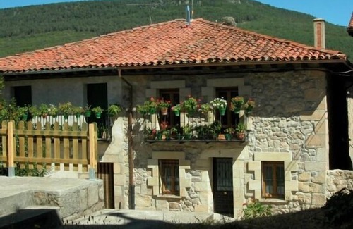 Molinos de Duero Cottage | Uncle Benito's House for 6 people