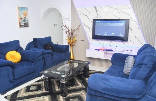 Ijare Apartment | Uncle Love Serviced Apartments — A Cozy and Elegant 3-Bedroom Apartment