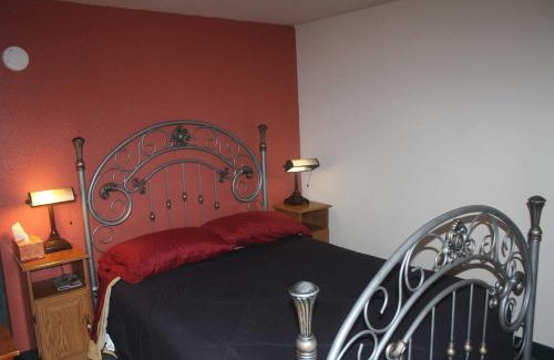 Copper Center Hotel | Uncle Nicolai's Inn B&B