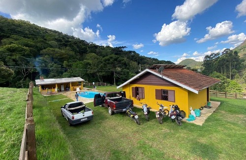 Brazopolis Cottage | Uncle's corner 3