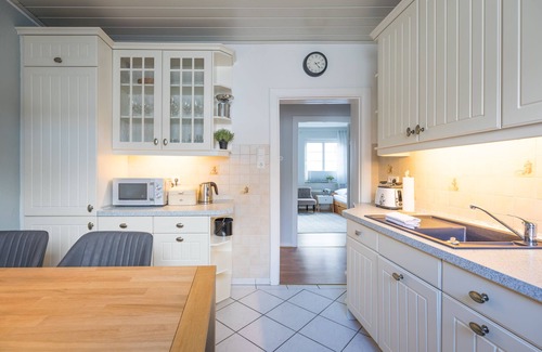 Zentrum Apartment | Uncle Theodor vacation apartment in Husum for up to 4 people