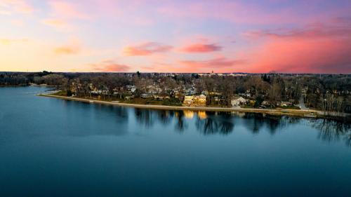 La Porte House | UncleLarry's Lake Place, Sleeps 10 & Hot Tub