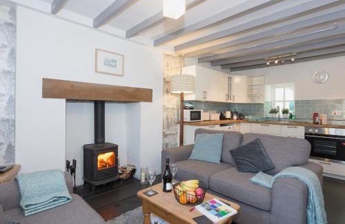 Manod House | Under Moor Cottage