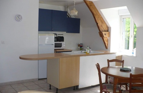 Siouville-Hague House | Under the chestnut cottages near the sea on the grounds of the manor Valciot