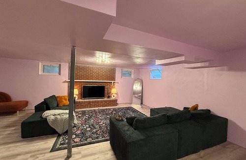 Cimarron Hills House | Under The Fig Tree - A Sanctuary of Stillness and Beauty beneath Pikes Peak