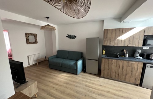 Boulogne-Centre Apartment | Under the Sea: 4–6 people, terrace, spa