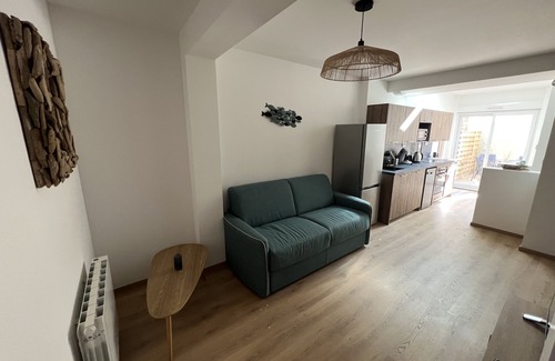 Boulogne-Centre Apartment | Under the Sea: 4–6 people, terrace, spa