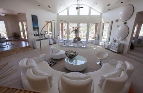 Pioneertown Bed & Breakfast | Under the Stars