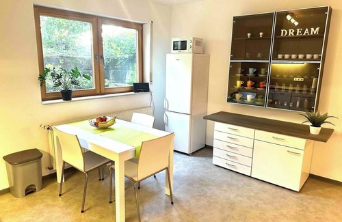 Pfungstadt Apartment | Underground - Modern vacation apartment Pfungstadt