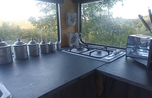 Montjoie-en-Couserans House | Une Caravane Cosy en Pleine Nature Avec vue Dégagée