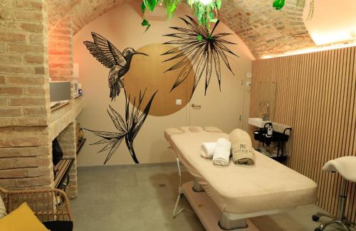Centre Ville Bed & Breakfast | Une maison en ville, Hyper Centre ville, Spa