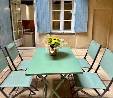 Albi Apartment | Une terrasse à 200m de la cathédrale - 4 personnes - logement entièrement rénové