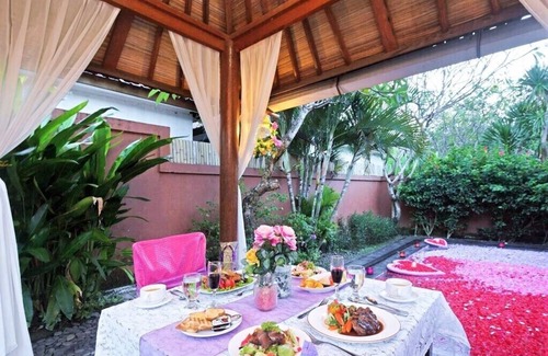 By Pass Ngurah Rai Kuta Villa | Unforgetable Romantic Pool Villa In Kuta