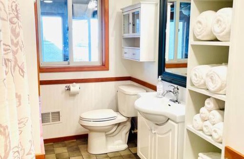 Paw Paw Lake House | Unforgettable 4 bedroom 3 bath waterfront cabin