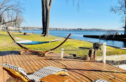 Paw Paw Lake House | Unforgettable 4 bedroom 3 bath waterfront cabin