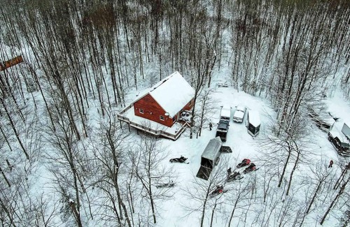Grand Marais Cabin | Unforgettable Fall Colors | Grand Marais Hideout