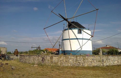 Aveiras de Cima Cottage | unforgettable holidays WINDMILL