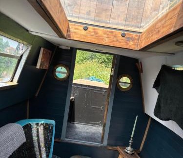 Stratford Boat Rental | Unicorn