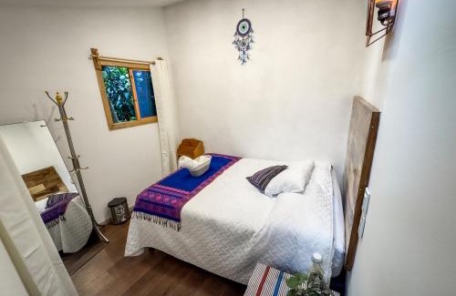 Pasajcap House | Unicorn Reborn - Peaceful Rentals