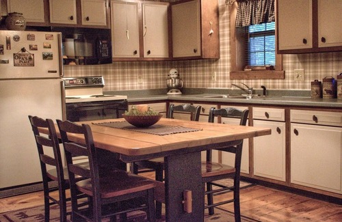 Weikert Cabin | Union Co Weikert PA - Seven Mountain View