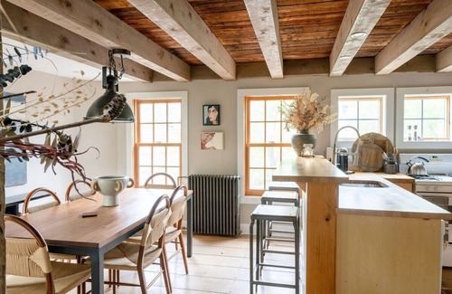 Hudson House | Union Cottage - One Block from Warren St
