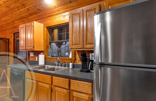 Streetman Cabin | Union Lodge | 10 Acres | Waterfront | Recreation