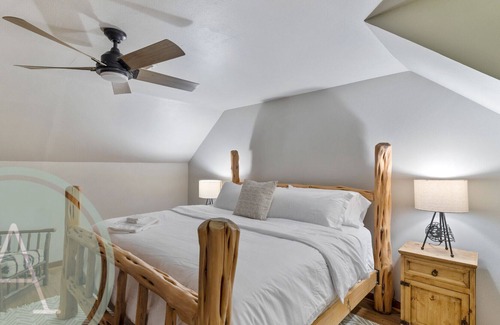 Streetman Cabin | Union Lodge | 10 Acres | Waterfront | Recreation