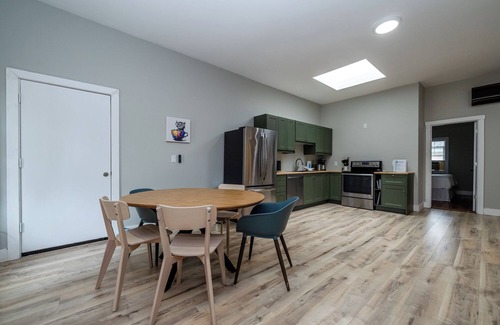 Union Pier Cottage | Union Pier Cottage Close To Everything!