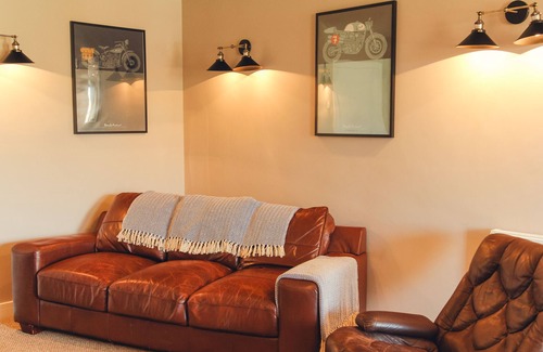 Crediton Bed & Breakfast | Union Road Moto Velo