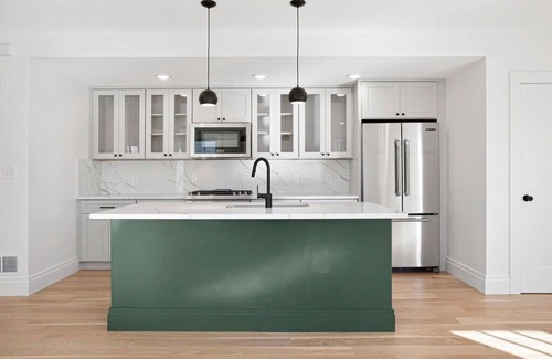 Prospect Hill Apartment | Union Square Beauty 2 bed/2 bath w/Private Patio