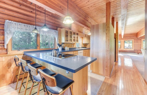 Union House | Union Vacation Rental w/Golf Course Views!