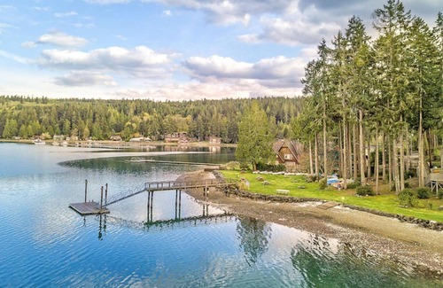 Union Condo | Union Waterfront Condo Retreat!