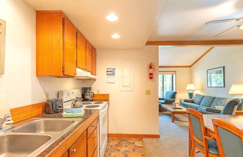 Union Condo | Union Waterfront Condo Retreat!