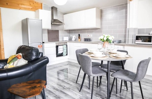Brunel House | Unique 1 bed Flat Near Heathrown