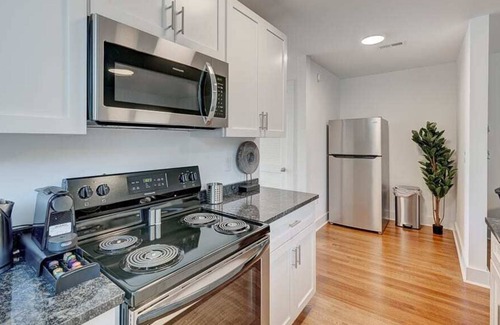 Durham Apartment | Unique 1BR w Parking In Downtown Durham