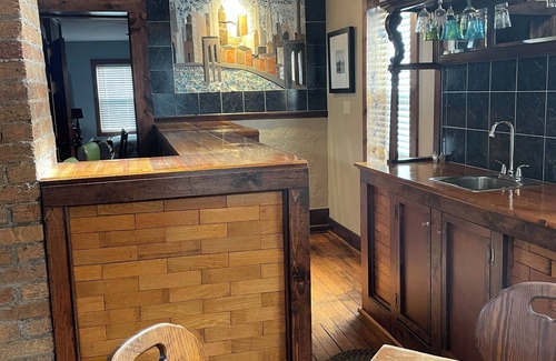 New Philadelphia House | unique 2 Bedroom house with large backyard - The “ Warehouse”