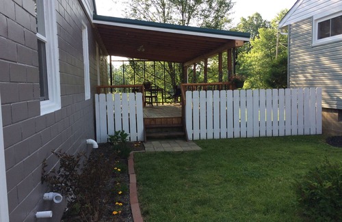New Philadelphia House | unique 2 Bedroom house with large backyard - The “ Warehouse”
