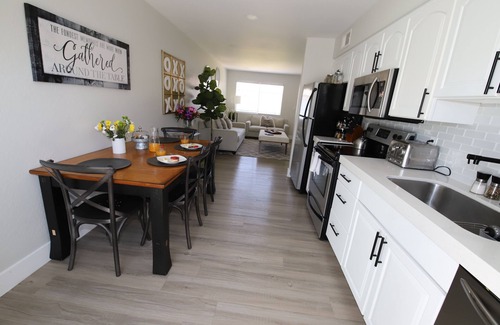 Suncrest Estates Condo | Unique 2Bdrm/1Bath ~Arcadia-Lite Condo~ Sleeps 4