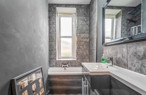 Merchiston Apartment | Unique 3 bed apartment