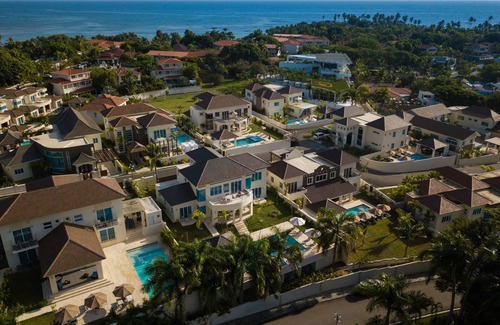 Los Brazos Villa | Unique 6 bedroom luxury vacation villas